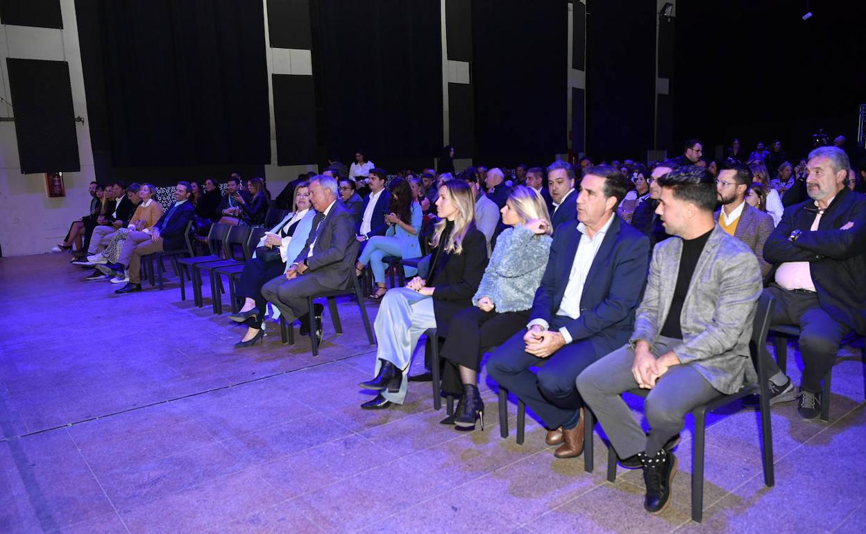 Asistentes a la presentación en la sala Miller