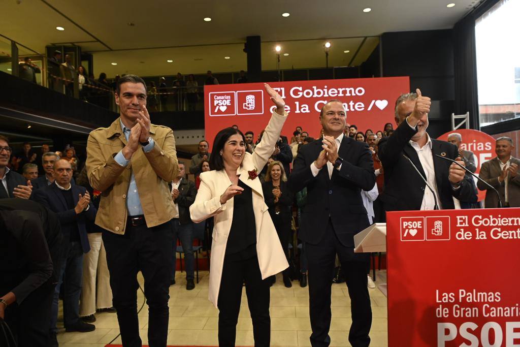 Fotos: El acto del PSOE liderado por Pedro Sánchez en el Auditorio Alfredo Kraus, en imágenes