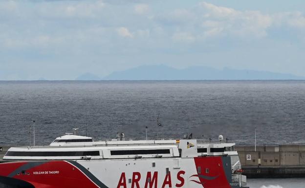 Imagen principal - «Cuando veas Fuerteventura, agua segura»