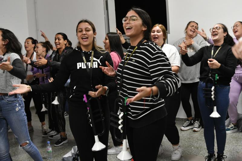 Los integrantes de la murga 'Las Despitadas' ultiman los ensayos antes del concurso
