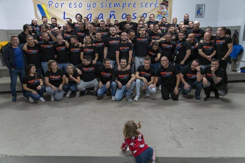 La murga Los Legañosos, en uno de sus ensayos en Carrizal. 