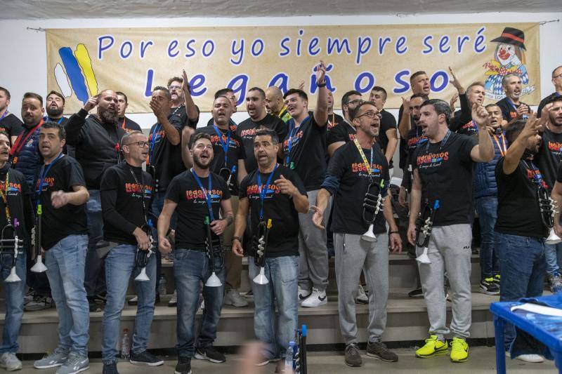 La murga Los Legañosos, en uno de sus ensayos en Carrizal. 