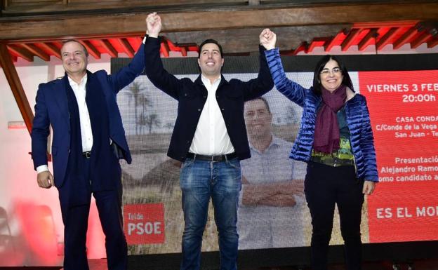Imagen principal - La cúpula del PSOE arropa a Ramos en su presentación como candidato a la alcaldía