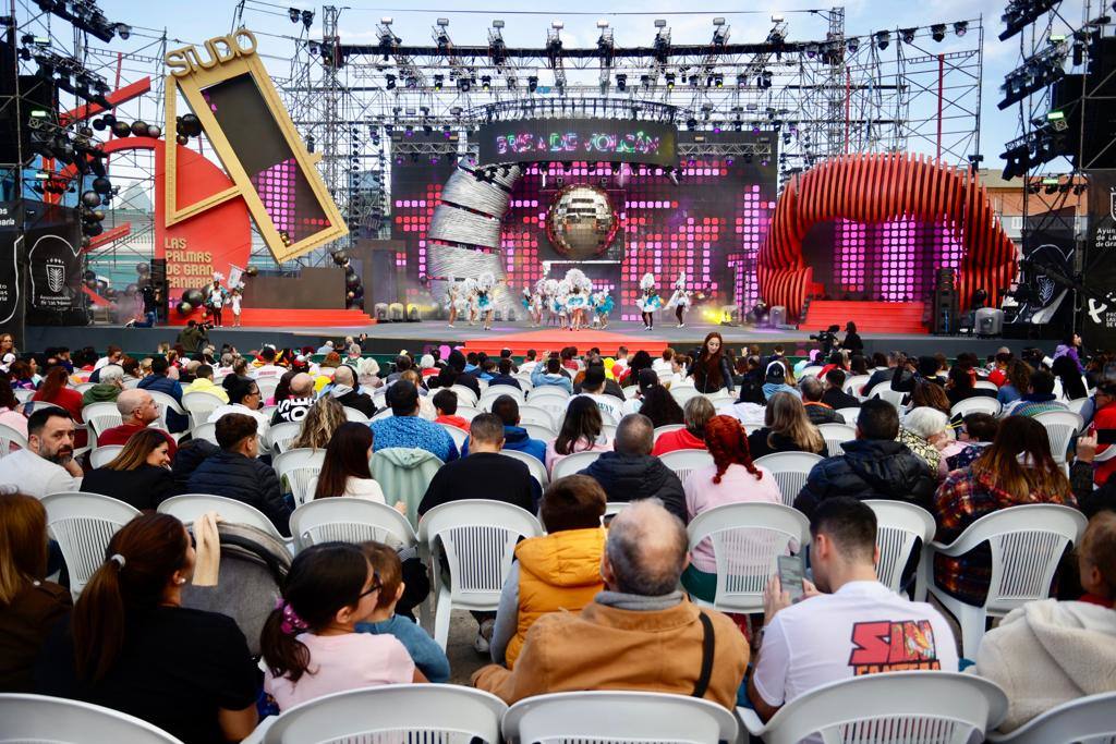 Fotos: Fiesta carnavalera con las murgas y comparsas infantiles