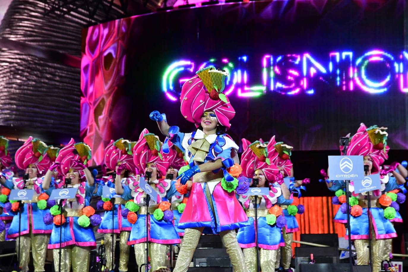 Fotos: Santa Catalina se llena para escuchar a las murgas