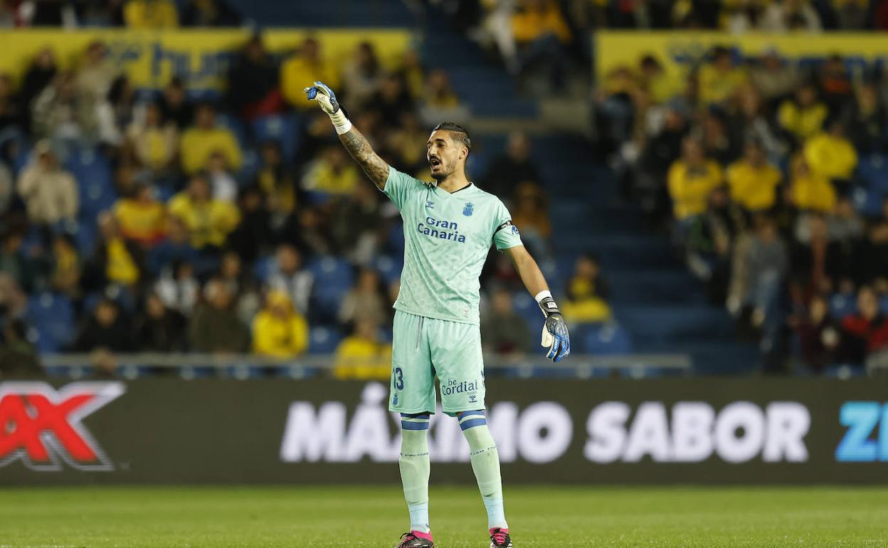 Álvaro Valles, meta titular de la UD. 