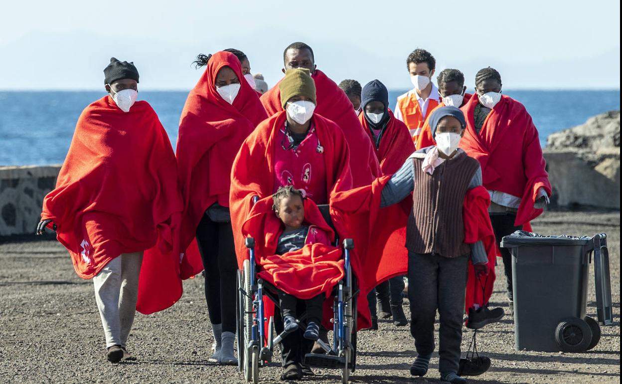 Imagen de un grupo de inmigrantes llegado a las islas este año. 