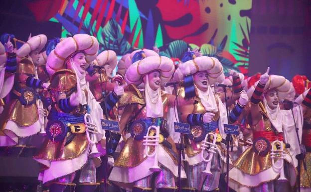 Momento de la actuación anoche de Las Simplones. 