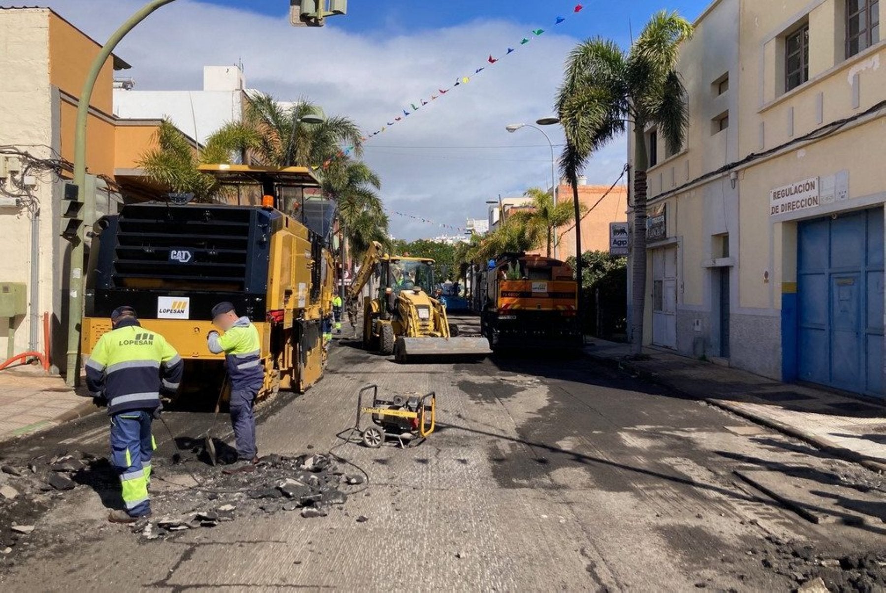 Un momento de las obras de asfaltado en El Ejido, ya acabadas. 