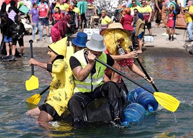 Imagen secundaria 1 - Algunos de los 42 achipencos de este carnaval. 
