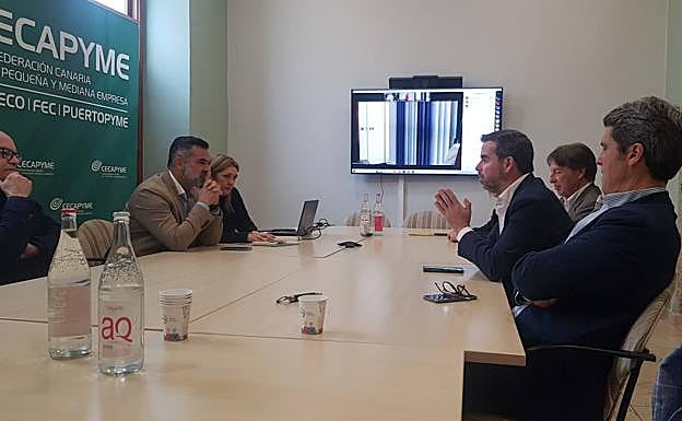 Encuentro entre representantes de Cecapyme y de Unidos por Gran Canaria.