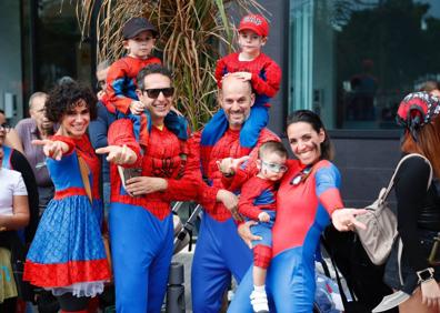 Imagen secundaria 1 - La cabalgata infantil del carnaval de Las Palmas de Gran Canaria congrega a 50.000 personas