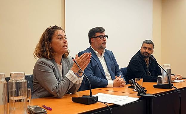 Momento del encuentro informativo de Gemma Martínez con los ayuntamientos de Gran Canaria. 