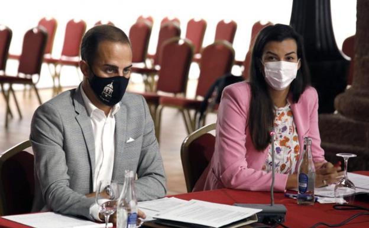 Jonás Álvarez y Nieves Arrocha. 