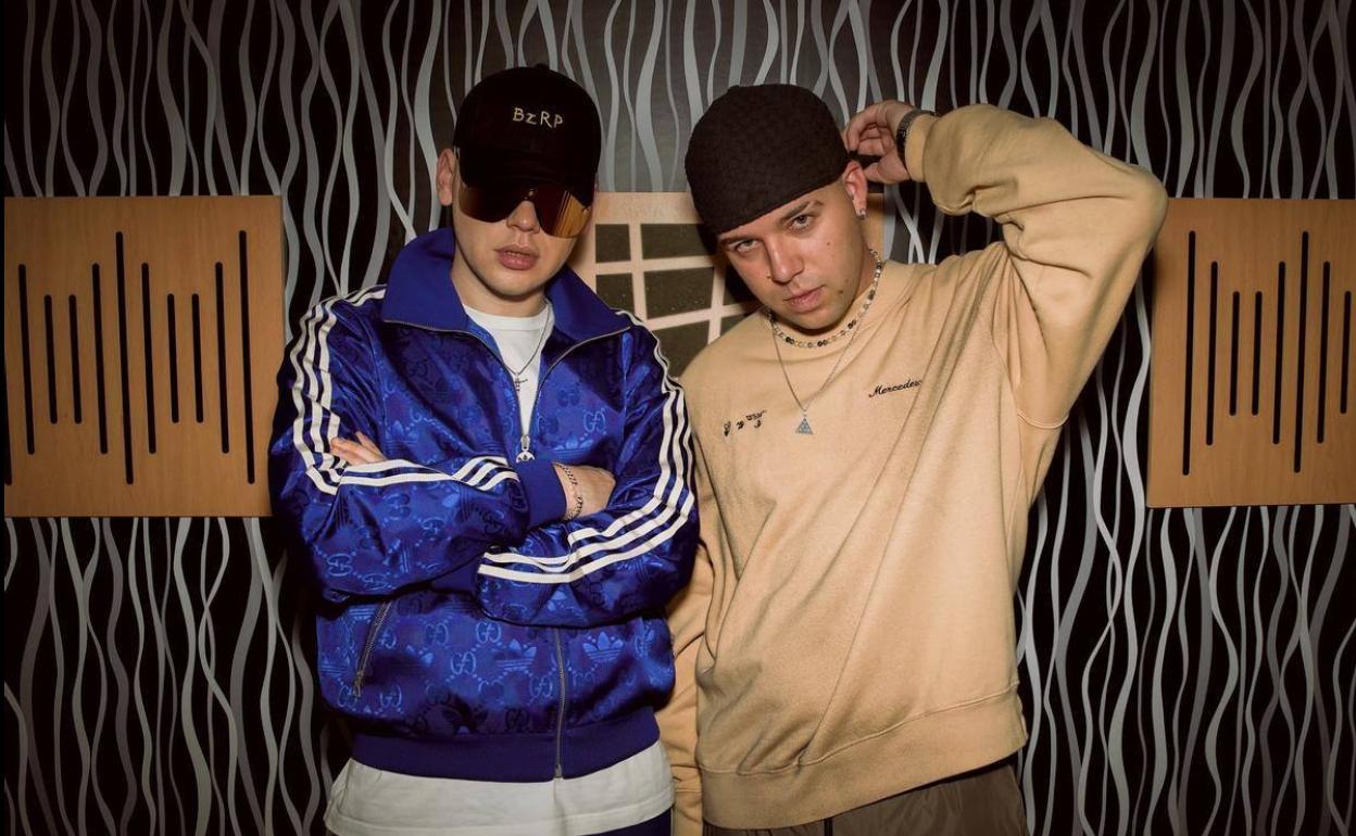 Bizarrap y Quevedo (i-d). 