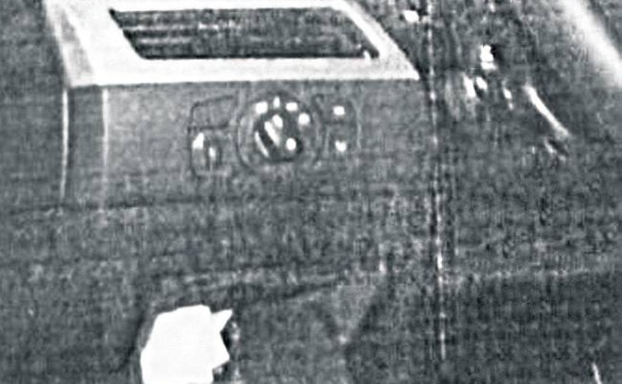 El habitáculo del coche que era usado por el entonces comandante Espinosa en el que aparecieron unos 40 gramos de cocaína. Ocurrió durante su estancia en Las Palmas.