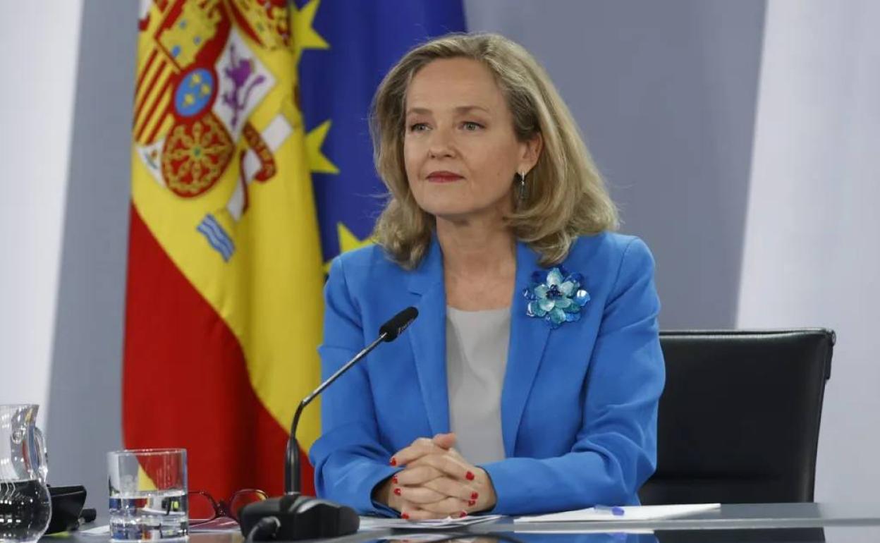 La ministra de Economía, Nadia Calviño.