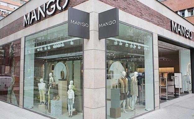 Una tienda de Mango en el centro de Madrid.