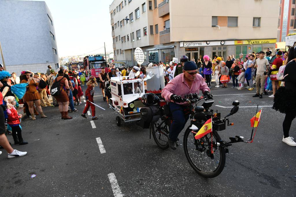 Fotos: El Carnaval de Telde desparrama música y color por sus calles