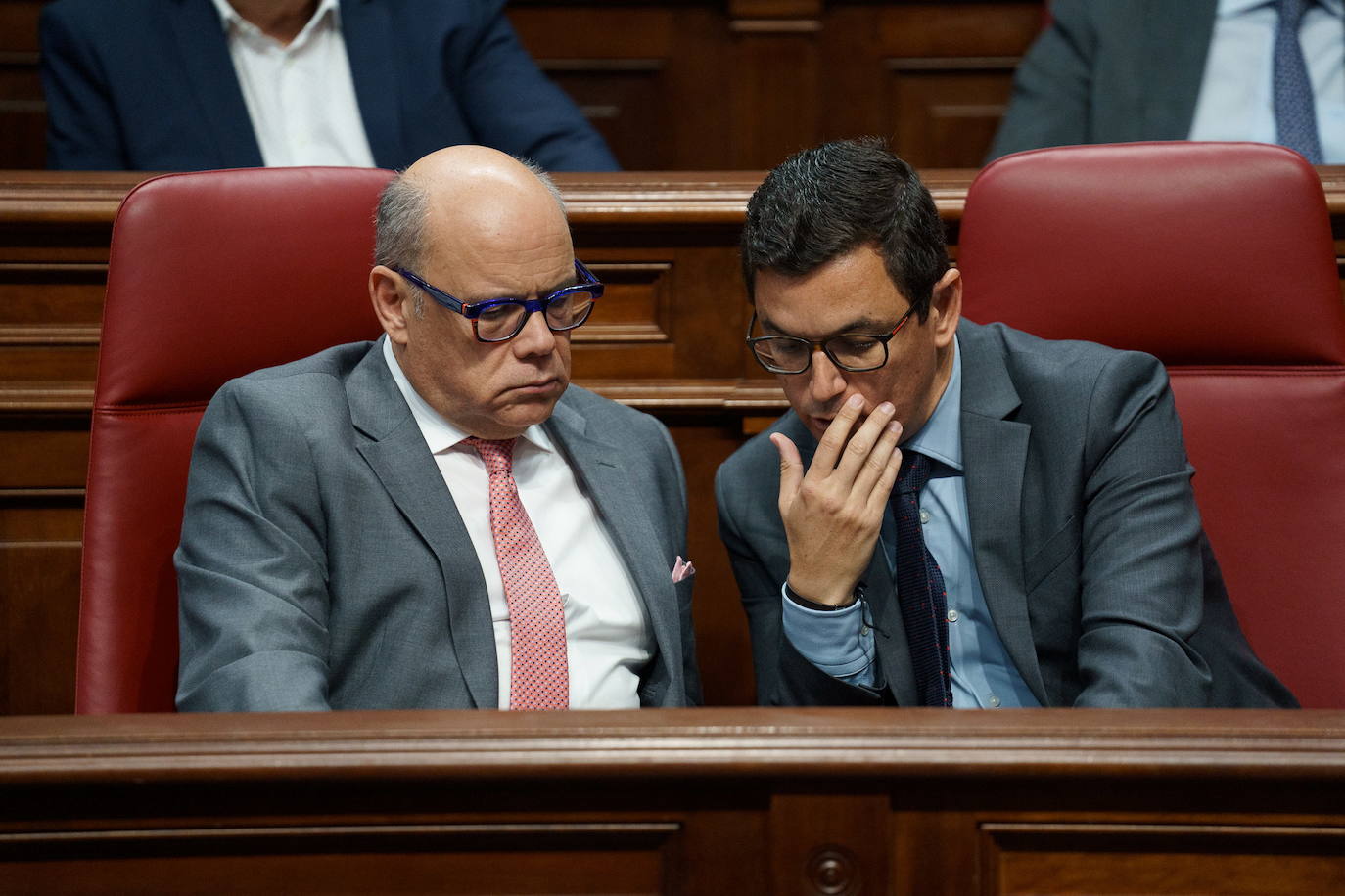 Los diputados nacionalistas José Miguel Barragán (i) y Pablo Rodríguez.