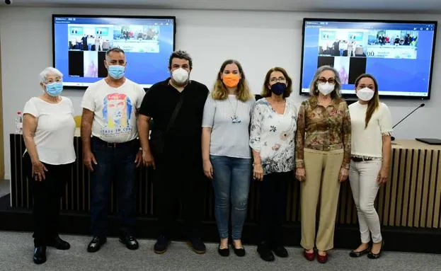 Momento de la rueda de prensa con personas de la Asociación de Covid Persistente en Canarias. 