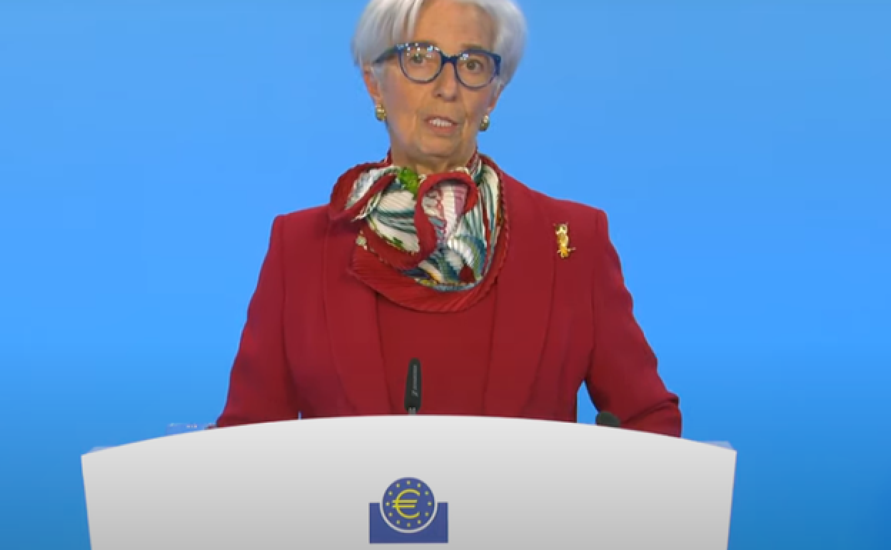 Lagarde, tras el 'shock' de Credit Suisse: «El sistema bancario europeo es resistente»