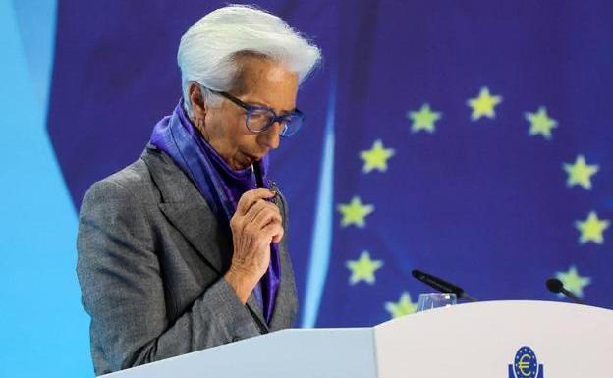 Credit Suisse vuelve a desplomarse pero el BCE descarta un 'efecto contagio'