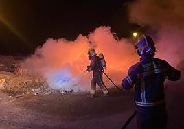 Queman varios contenedores en Lanzarote