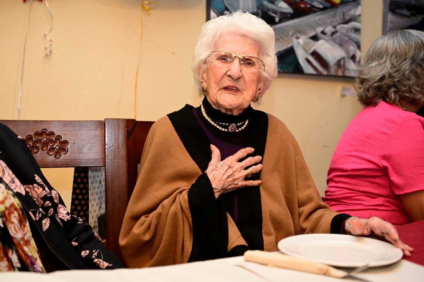 Carolina López celebra sus 102 años