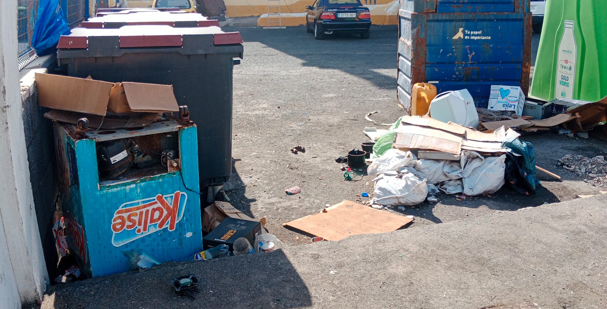 Imágenes de los vertidos en el muelle de San Cristóbal