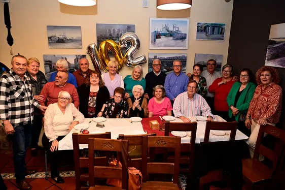 Carolina López celebra la vida con sus 102 años