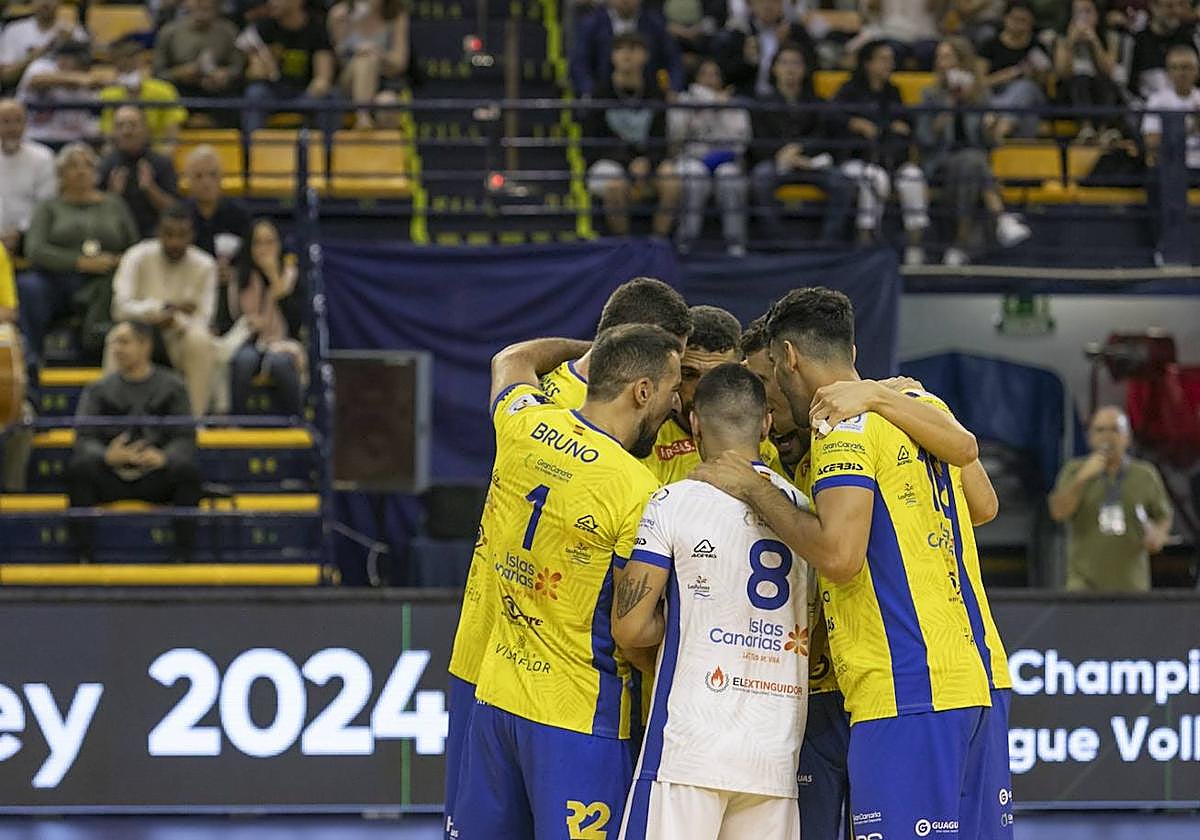 Los jugadores del Guaguas, en el festejo de uno de los puntos de esta campaña.