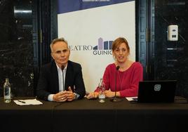 Horacio Umpiérrez y Lorena Matute, este miércoles, durante la rueda de prensa celebrada en el Teatro Guiniguada de la capital grancanaria.