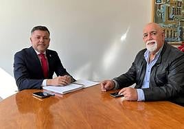 Teodoro Sosa y Enrique Rodríguez, antes de una reunión de trabajo.