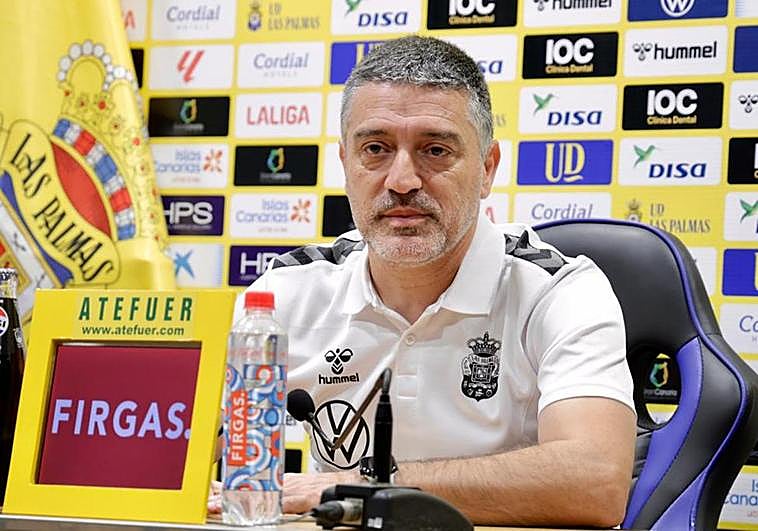 Xavi García Pimienta, en sala de prensa.