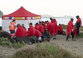 Inmigrantes llegados a Lanzarote el sábado pasado.