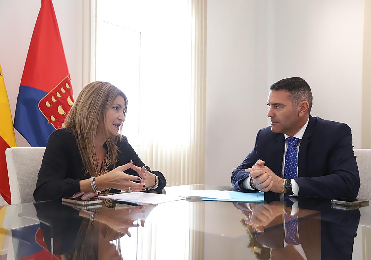 María Jesús Tovar y Oswaldo Betancort.