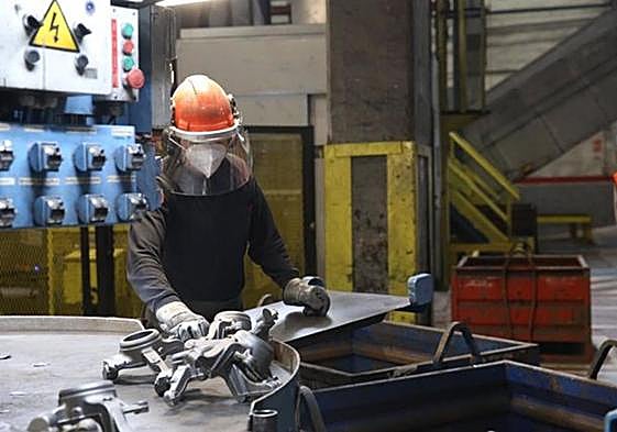 Los precios de la industria caen un 13,9% en diciembre en Canarias