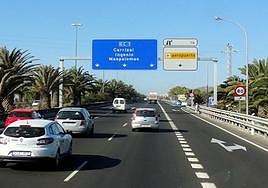 Autopista GC-1, a la altura del aeropuerto de Gran Canaria.