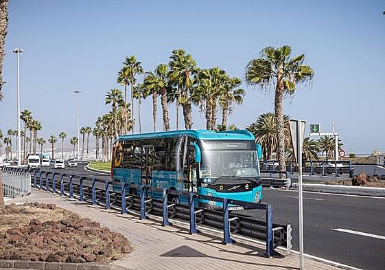 Imagen de una guagua de Global.