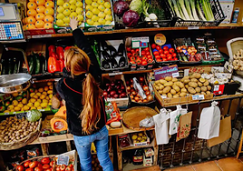 Imagen de archivo de una frutería.