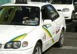 Imagen de archivo de taxis en Gáldar.