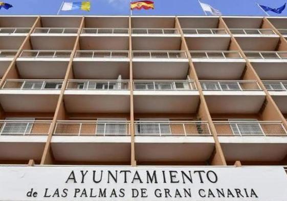 Fachada del Ayuntamiento de la capital grancanaria.