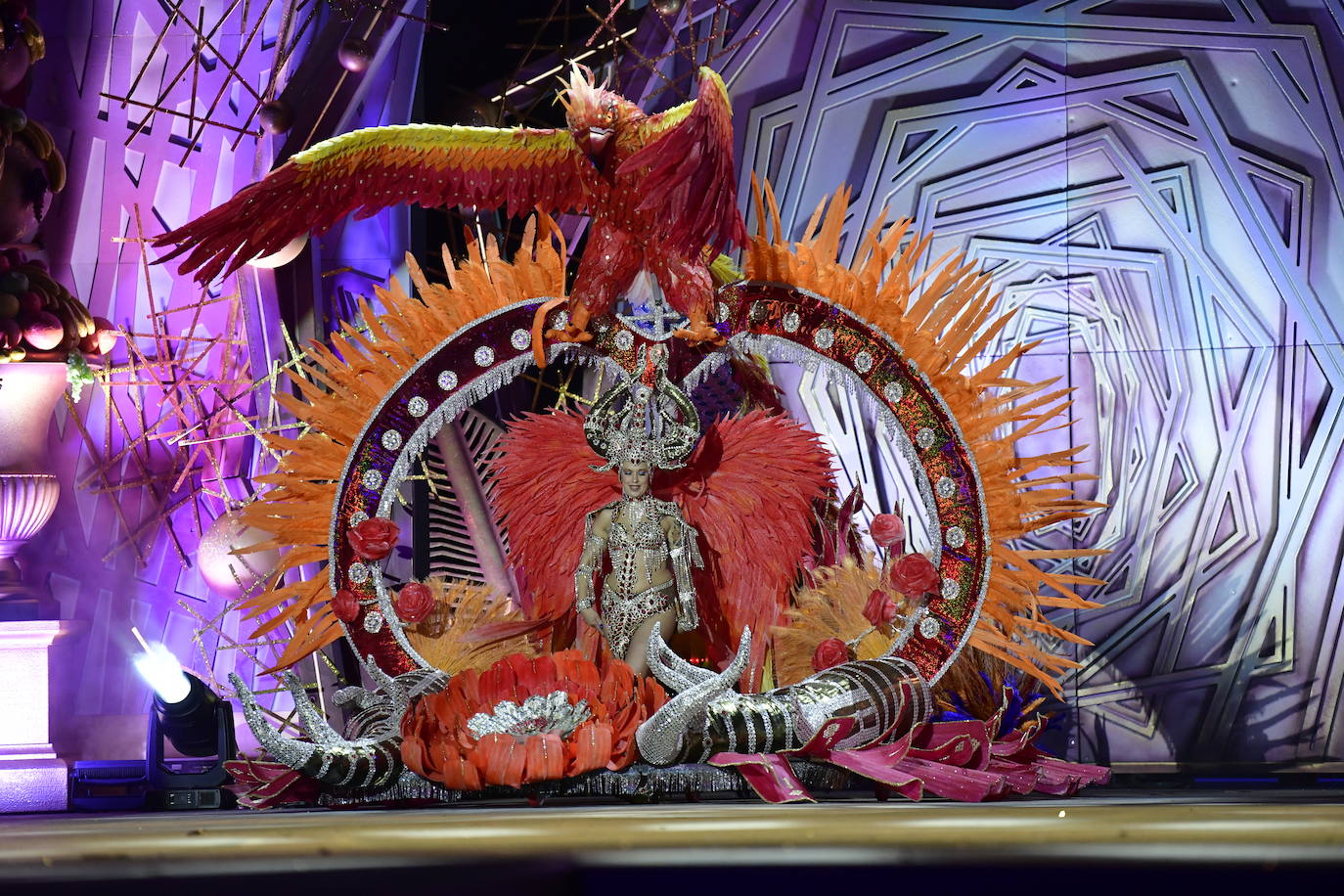 Los &#039;Carnavales del Mundo&#039; coronan a su reina