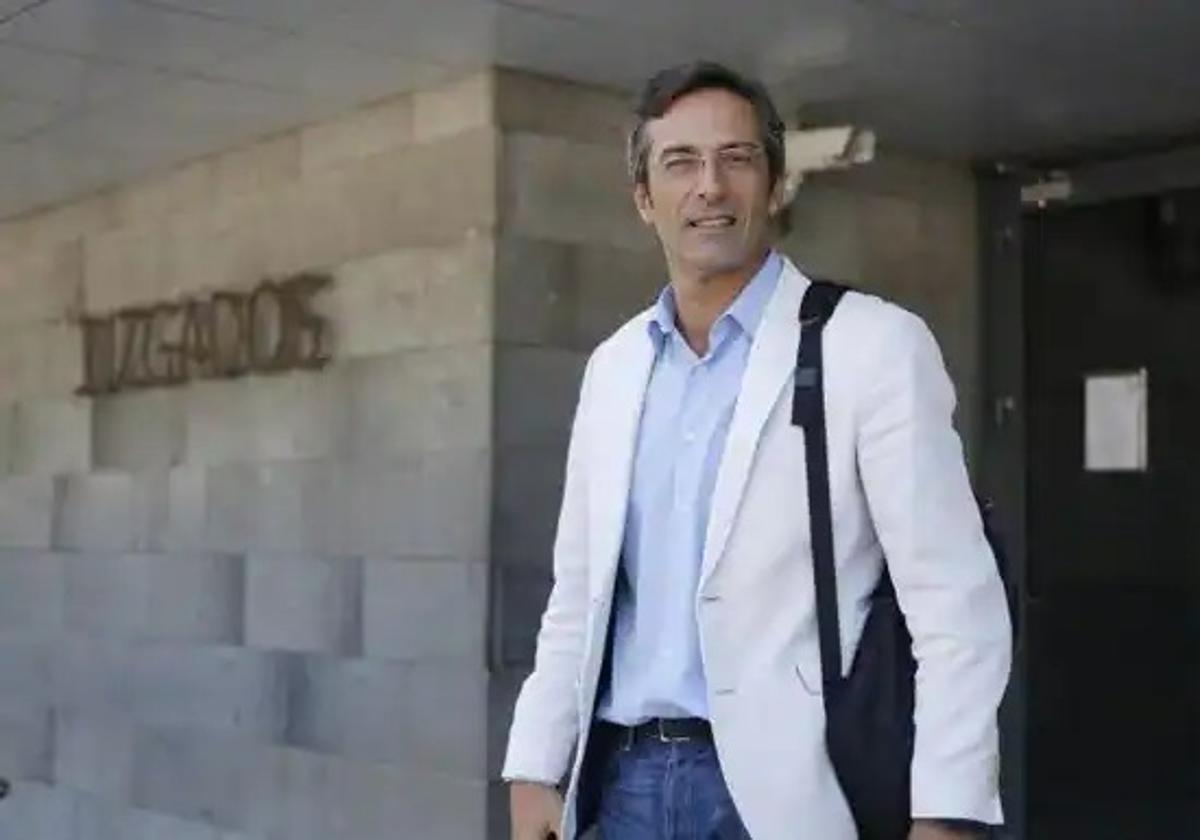 Imagen de archivo de Pedro San Ginés a la salida de los juzgados.