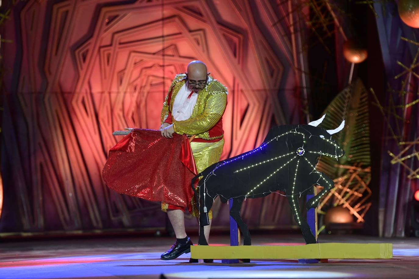 El carnaval de integración reparte ilusión en el escenario del Puerto