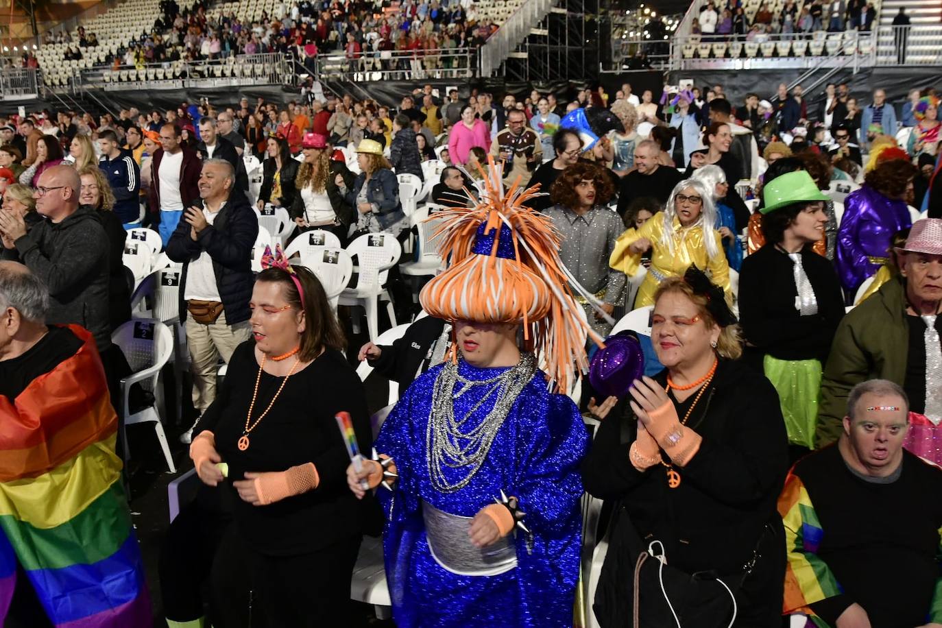 El carnaval de integración reparte ilusión en el escenario del Puerto