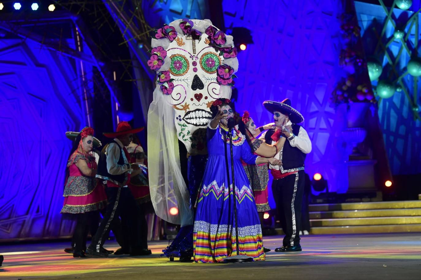 El carnaval de integración reparte ilusión en el escenario del Puerto