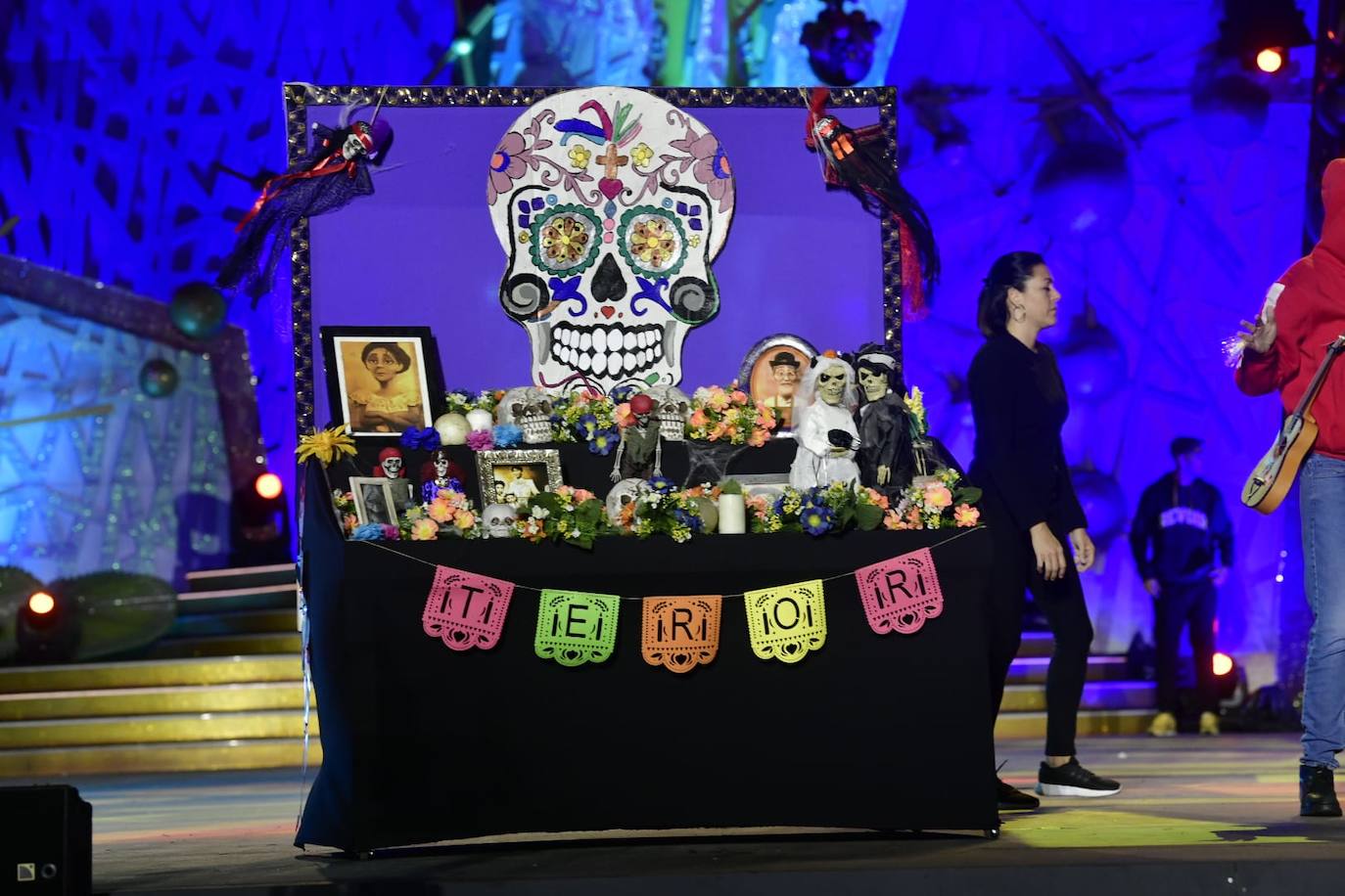 El carnaval de integración reparte ilusión en el escenario del Puerto