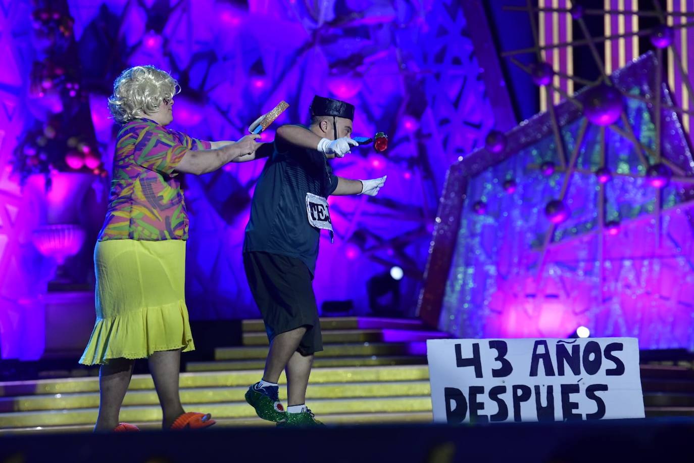 El carnaval de integración reparte ilusión en el escenario del Puerto